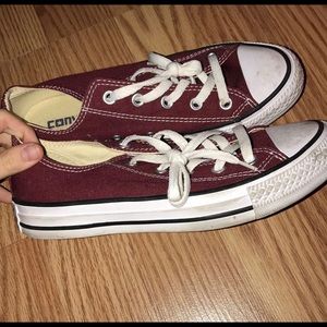 Maroon converse, size 6 they run a little big